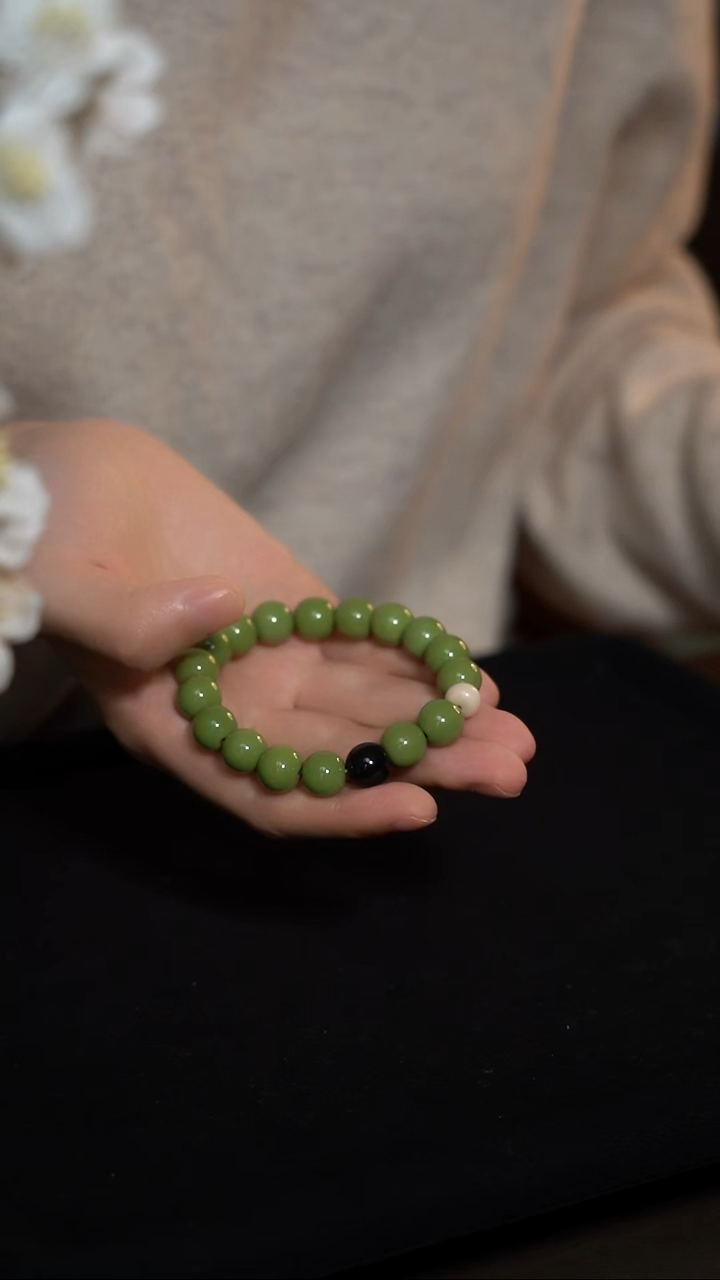 摆件Z***n19手围新品手串1条