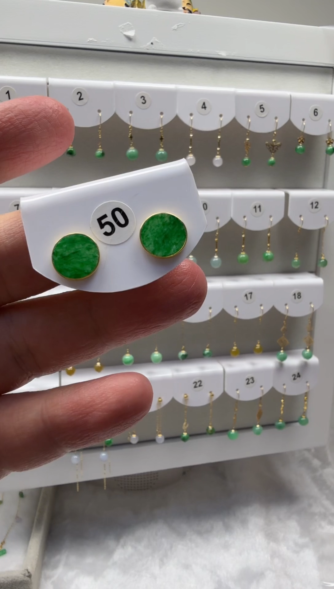 18K金镶嵌翡翠耳饰缅甸天然翡翠a货