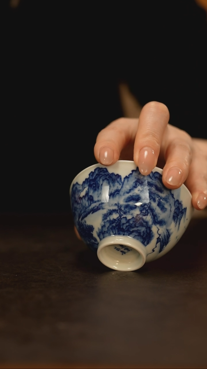 【闪购商品】瓷片占春生          