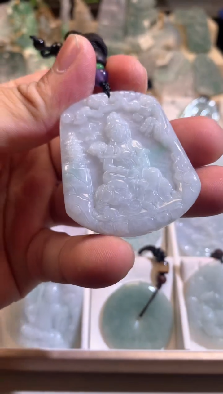 【闪购商品】翡翠颈饰未镶嵌02/12/106