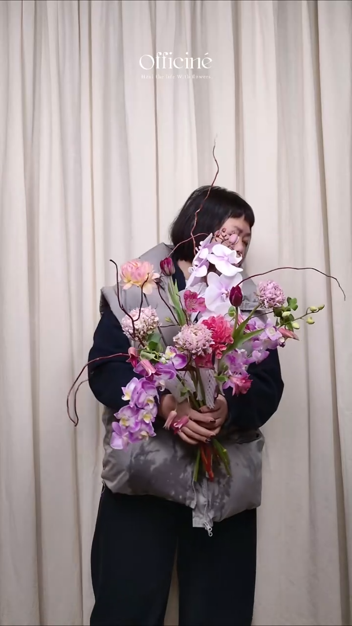 丸*?C23  Officine手打家居花束