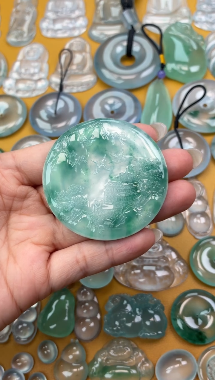 吊坠(不含链)未镶嵌翡翠15 山水牌 53.8 6.0