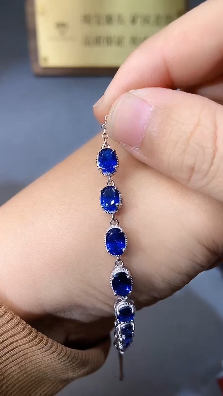 【闪购商品】蓝宝石手链银S925镶嵌354