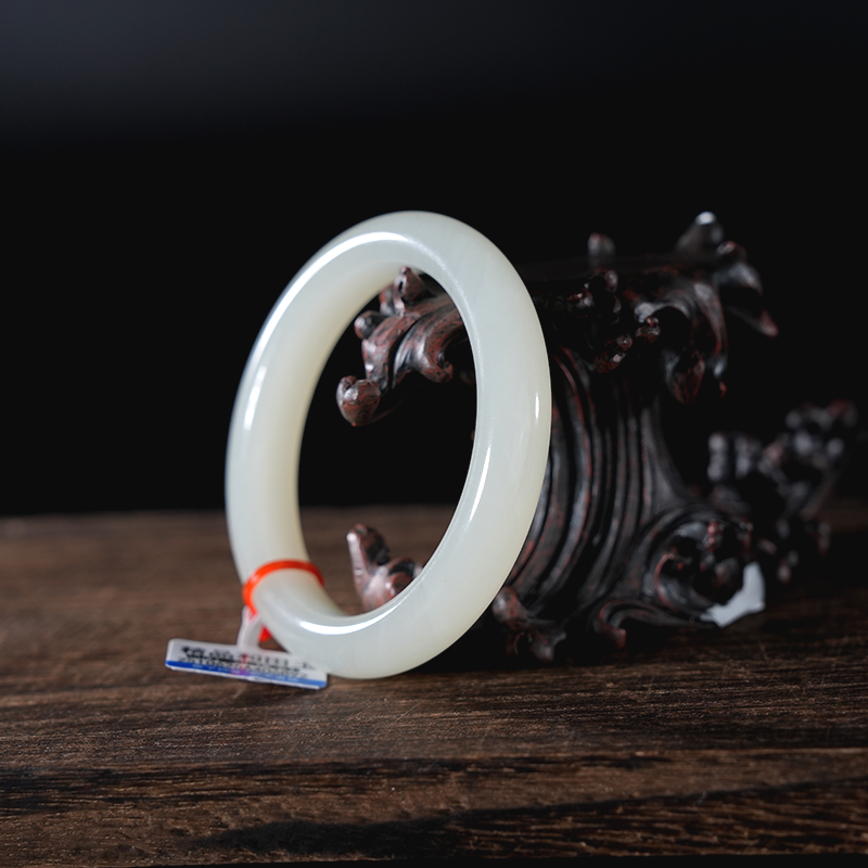 lot63 和田玉手镯/QG51223-184823 保利山东