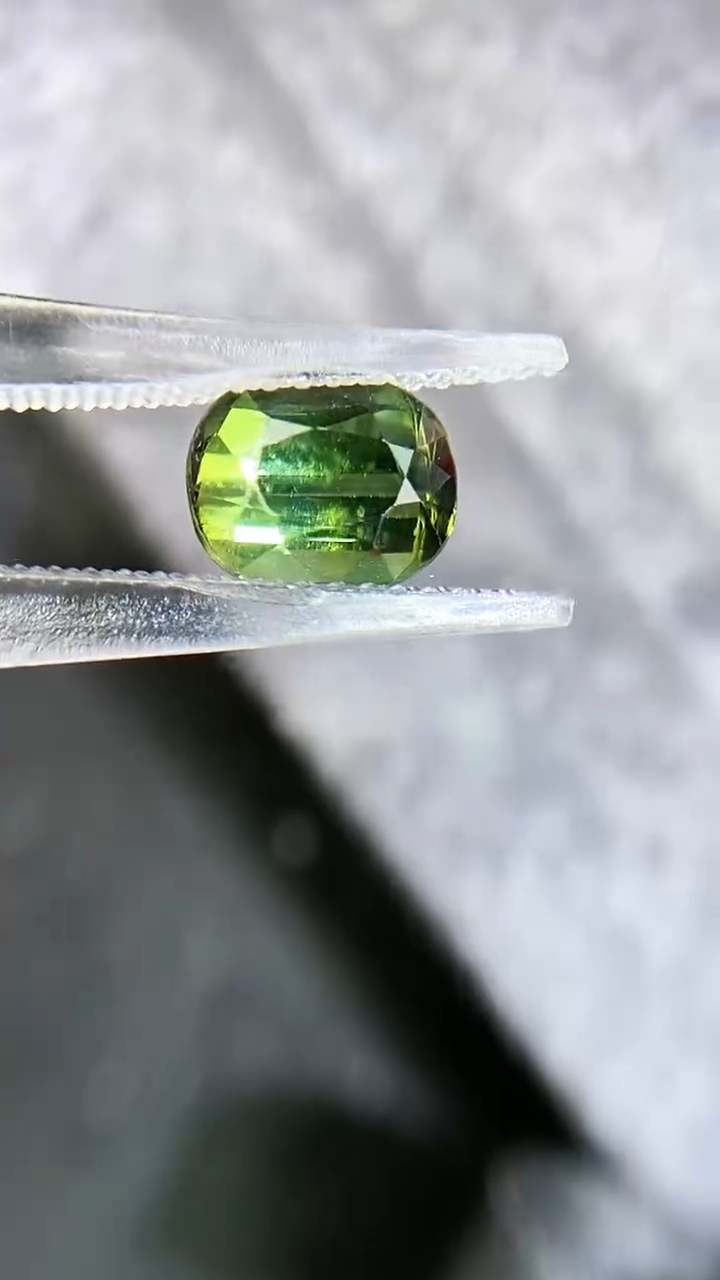 【闪购商品】定制碧玺定制未镶嵌天然电光绿1.495克拉