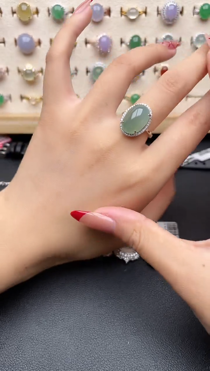 【闪购商品】翡翠戒指银S925镶嵌一物一证一礼盒