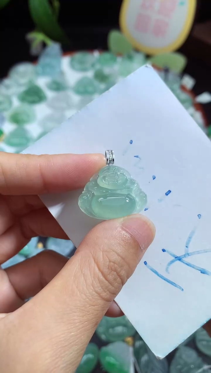 颈饰未镶嵌翡翠佛公
