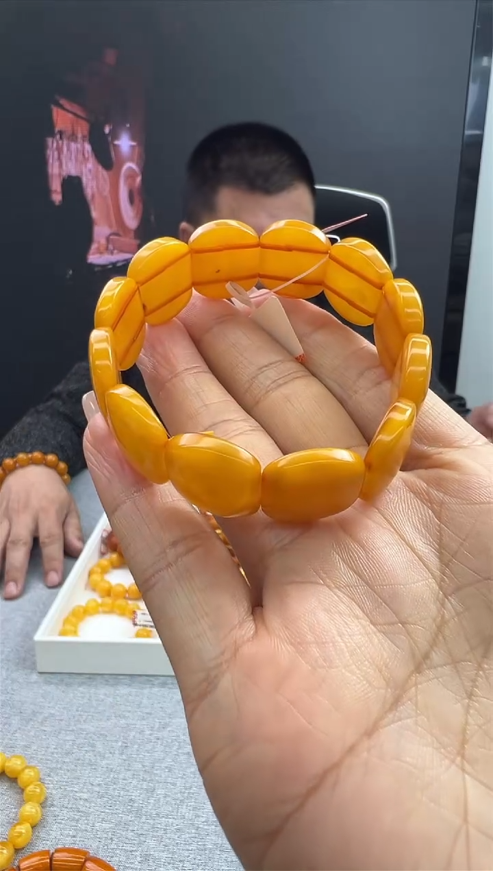 【闪购商品】琥珀手链未镶嵌78秒拍号