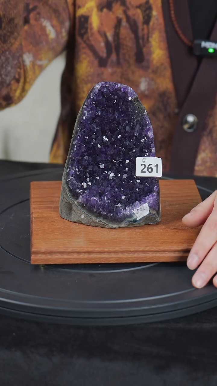 【闪购商品】紫晶大型摆件（非配饰）未镶嵌水晶