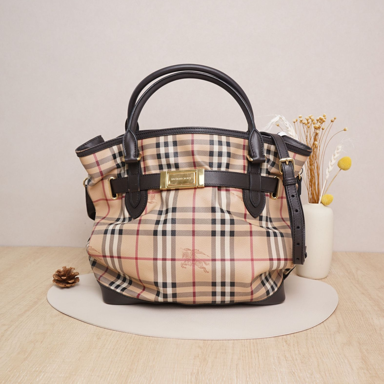 95新 BURBERRY/博柏利  博柏利中古战马纹托特/DS201018