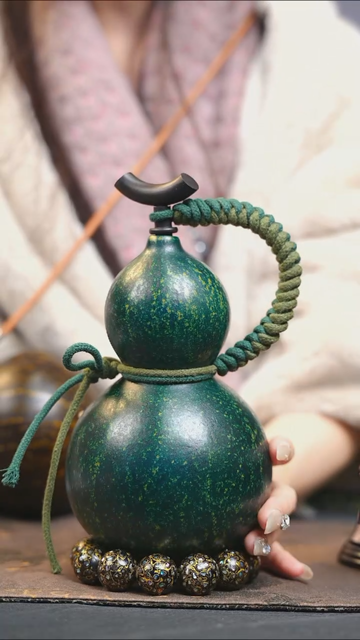 【闪购商品】XS193大漆酒葫芦不包手串及旋转底座