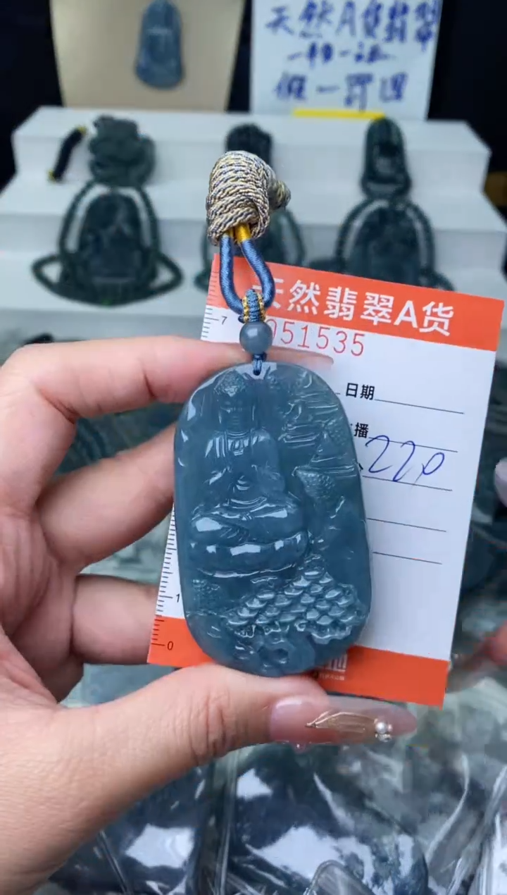 【闪购商品】翡翠颈饰未镶嵌`````````