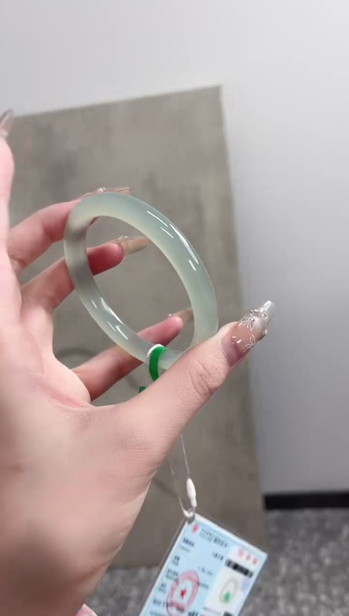 【闪购商品】玛瑙/玉髓手镯未镶嵌60-61圈