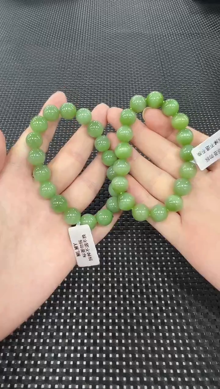 手串未镶嵌和田玉约11mm+（多样性发一件）407