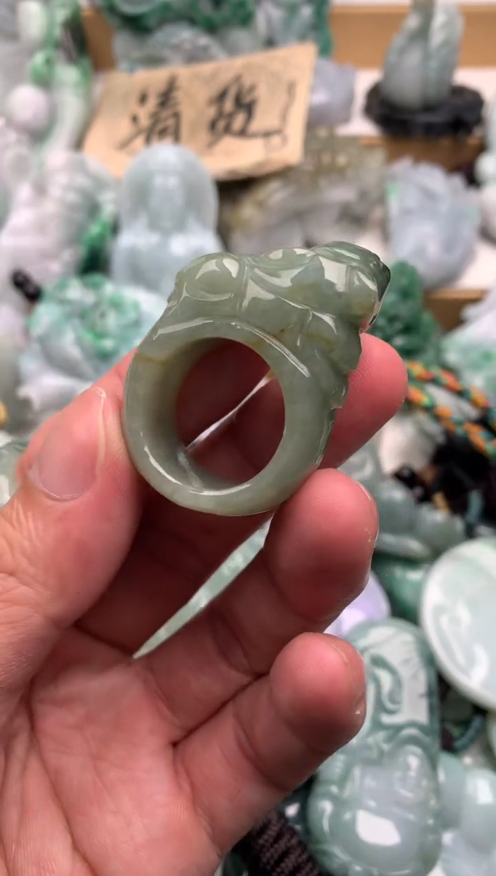 吊坠(不含链)未镶嵌翡翠1