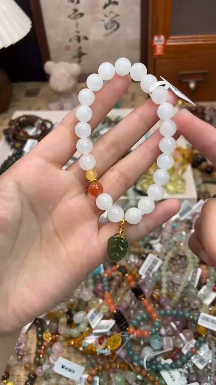 未镶嵌和田玉手饰430