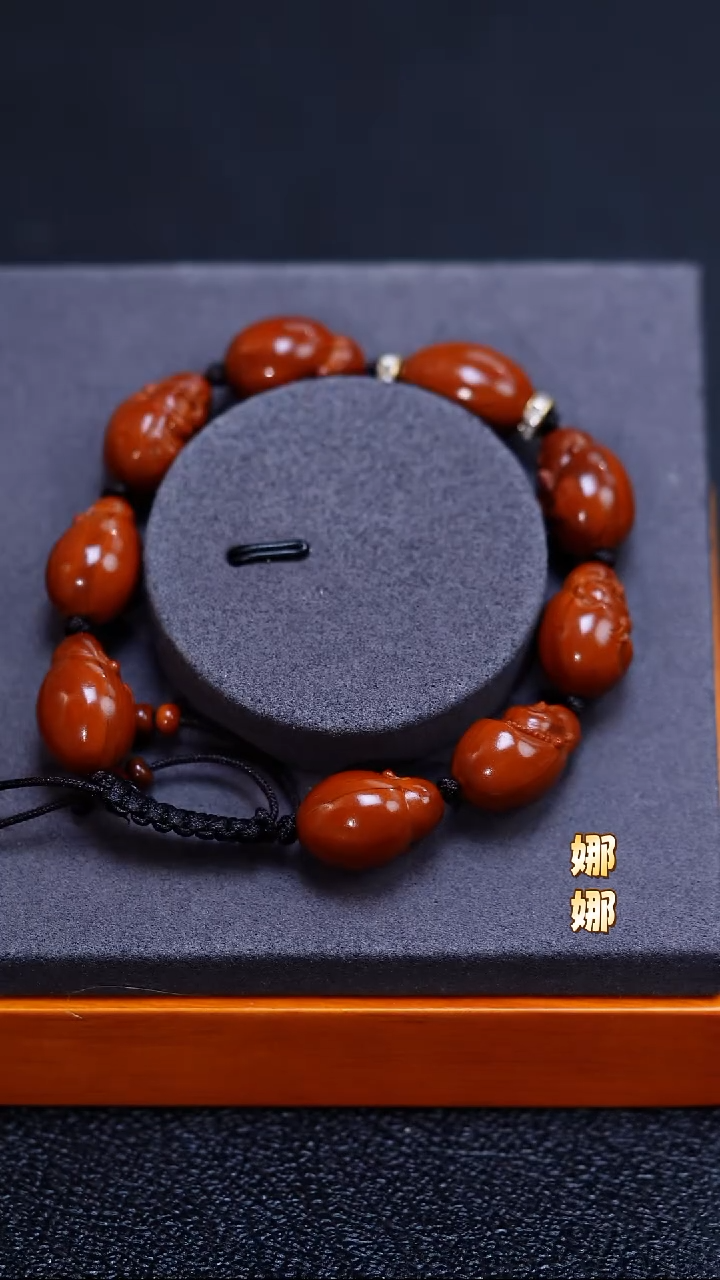 吊坠橄榄核指****吗橄榄核