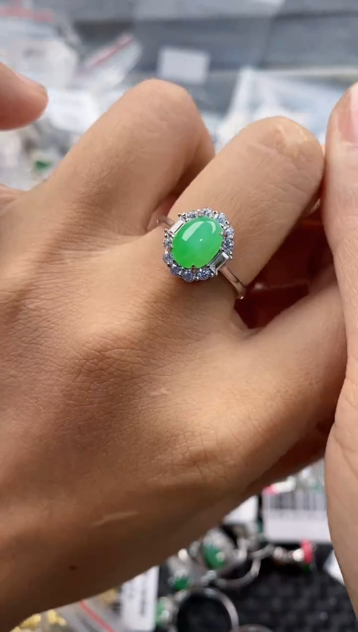 银S925镶嵌戒指翡翠777      10