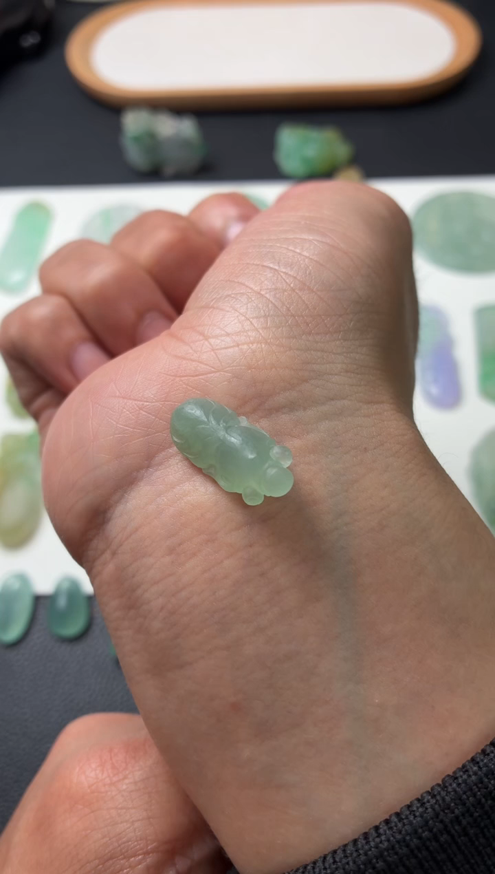 未镶嵌定制翡翠翡翠
