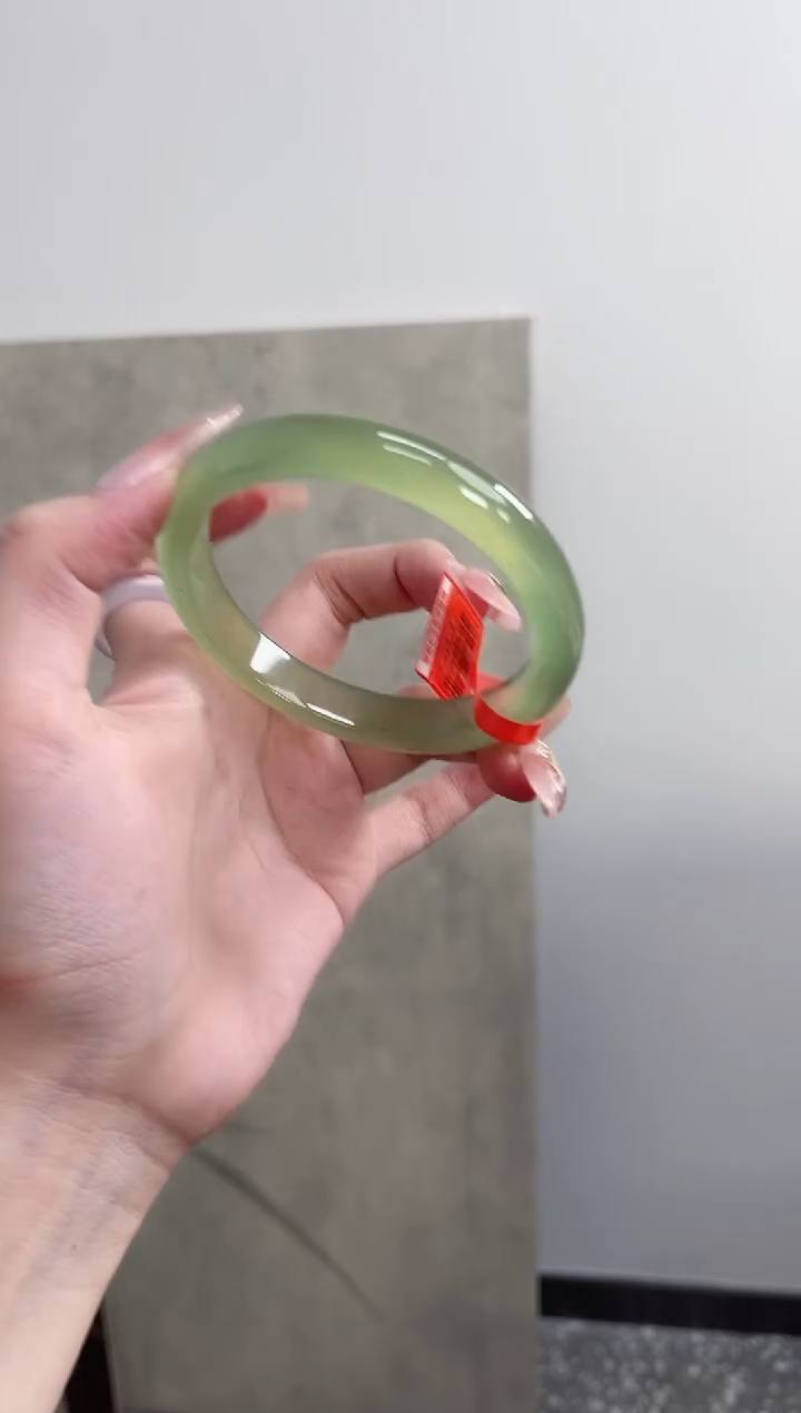 【闪购商品】玛瑙/玉髓手镯未镶嵌63圈 需要包容