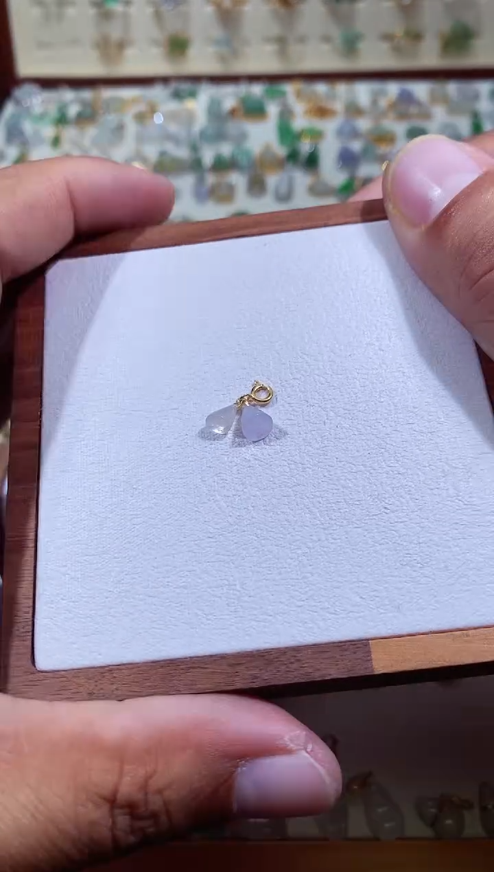 吊坠(不含链)18K金镶嵌翡翠111111