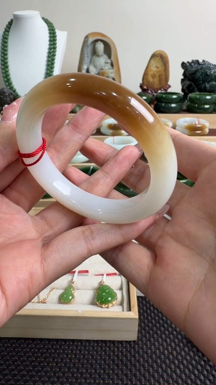 颈饰未镶嵌和田玉手镯53