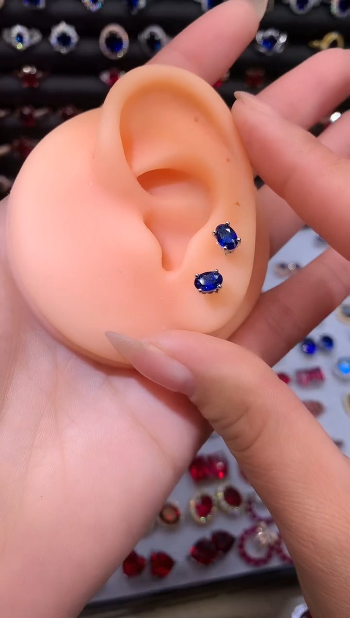 【闪购商品】蓝宝石耳饰银S925镶嵌46