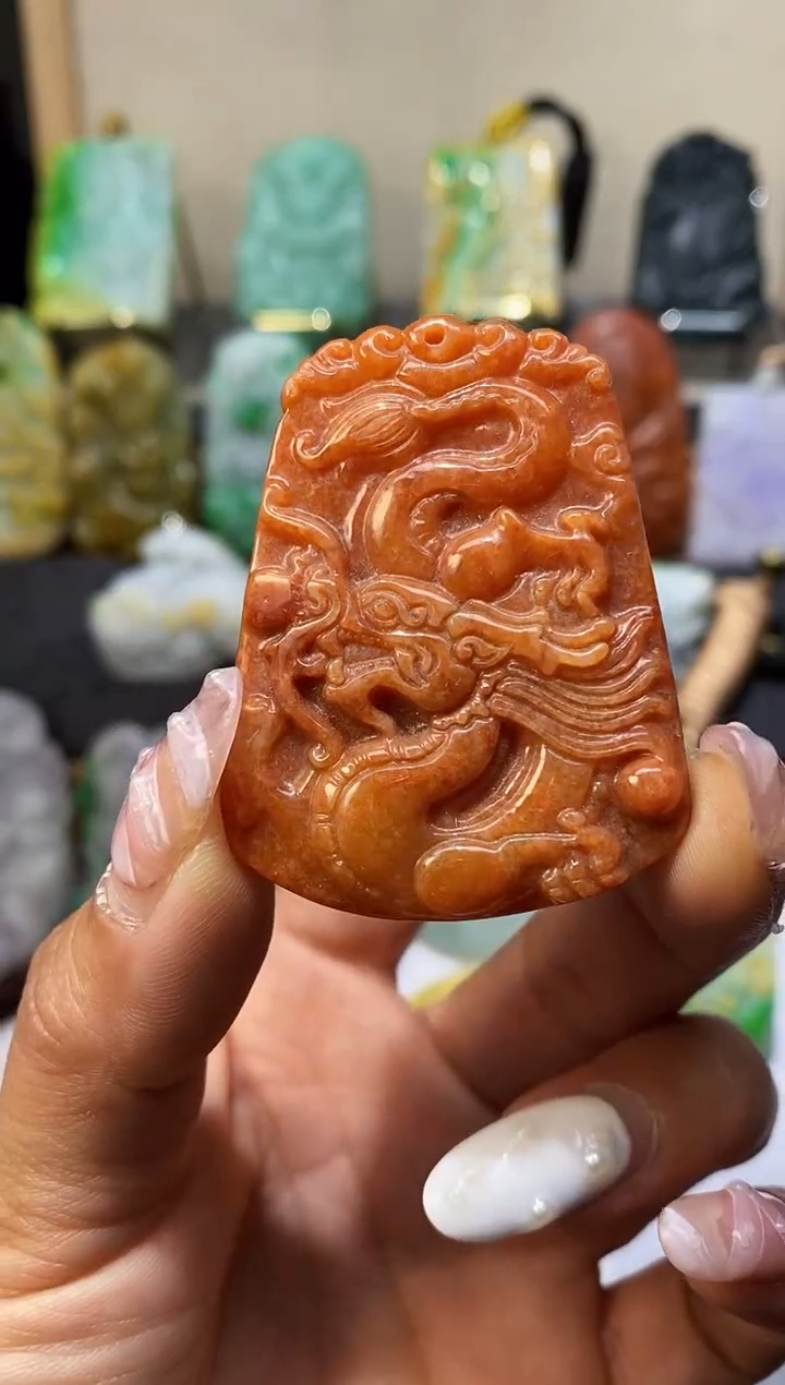 【闪购商品】翡翠颈饰未镶嵌翡翠A货