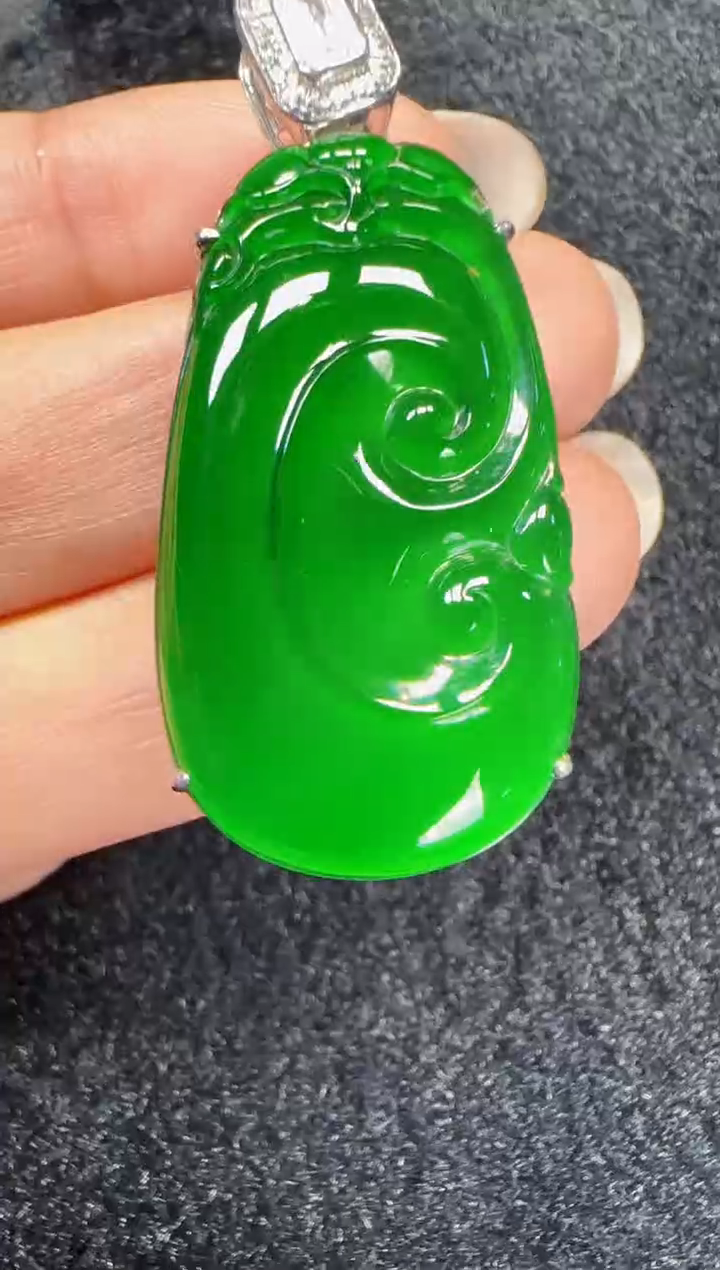 未镶嵌定制翡翠翡翠吊坠199