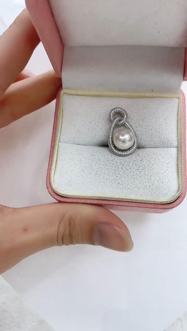 【闪购商品】海水珍珠吊坠(不含链)银S925镶嵌海水珍珠吊坠