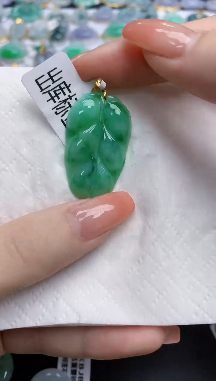 【闪购商品】翡翠颈饰未镶嵌天然缅甸翡翠A货