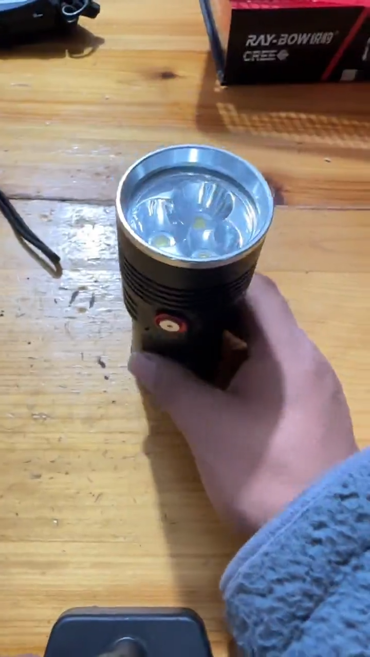 A463定焦三灯珠不带电池