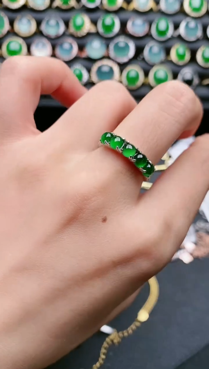 【闪购商品】翡翠戒指银S925镶嵌111111