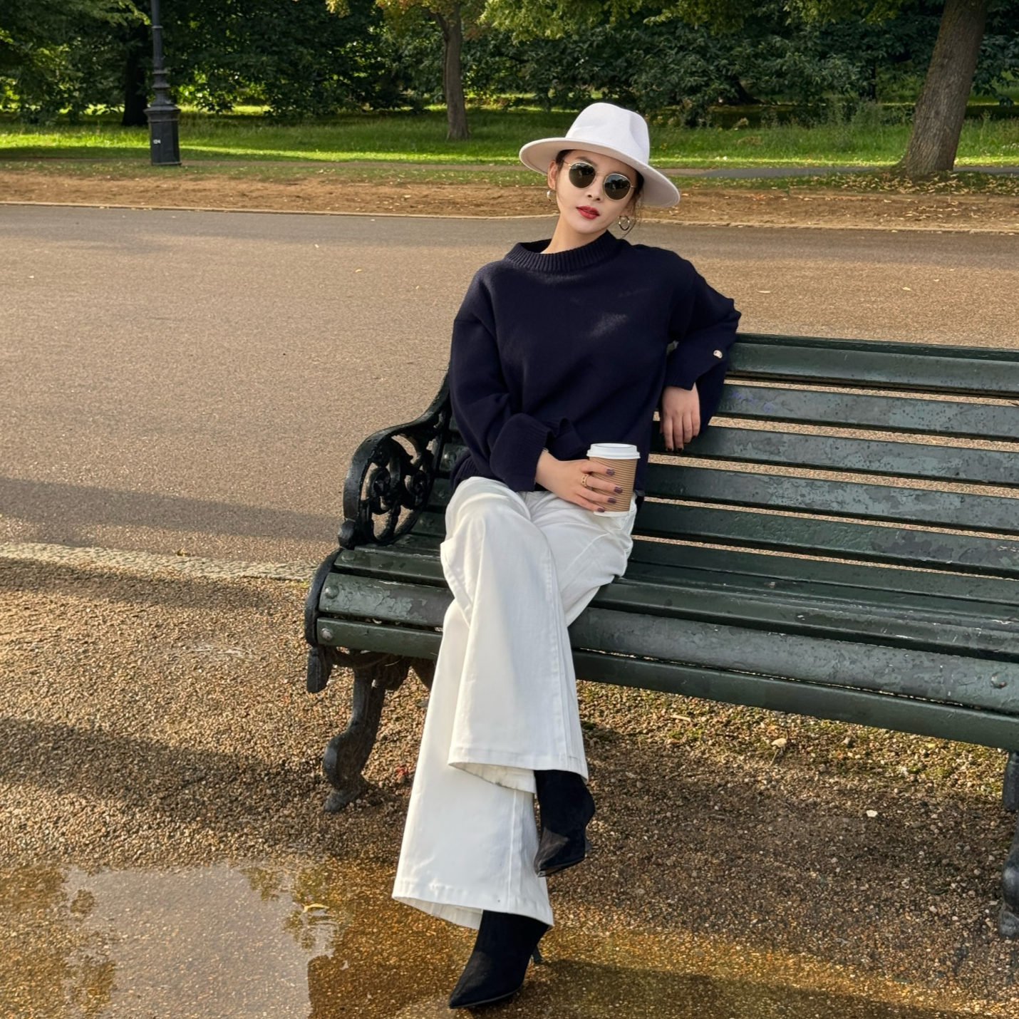 DIDI LAUREN“蓝渊”慵懒松弛感藏蓝色羊毛毛衣