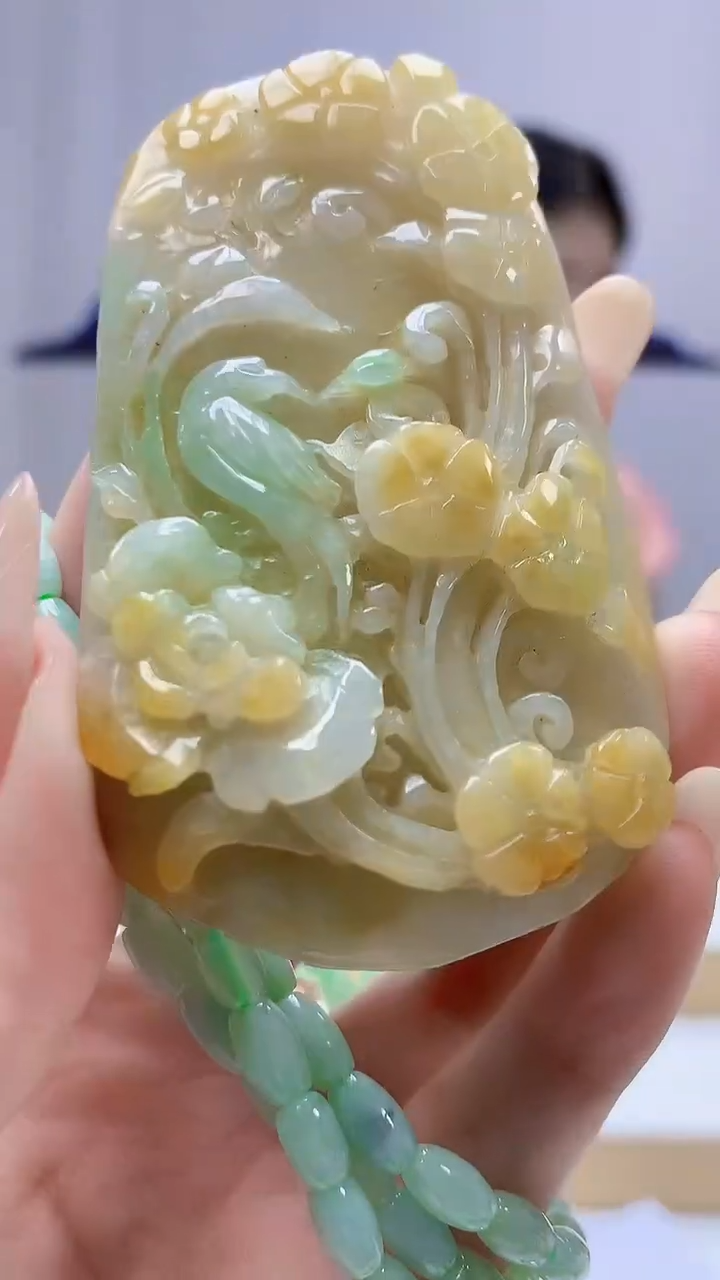 未镶嵌定制翡翠4812DD-毛货挂件赠珠链48