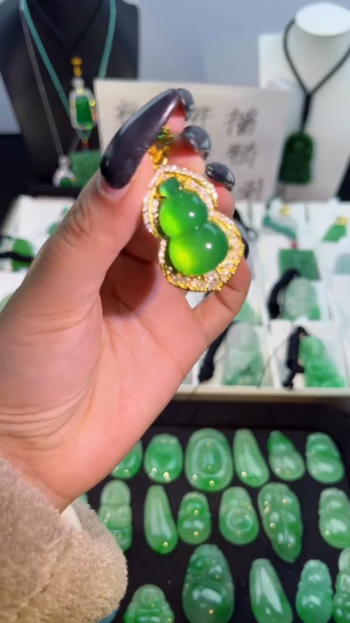 【闪购商品】翡翠手串银S925镶嵌翡翠颈饰925银镶嵌天然翡翠吊坠