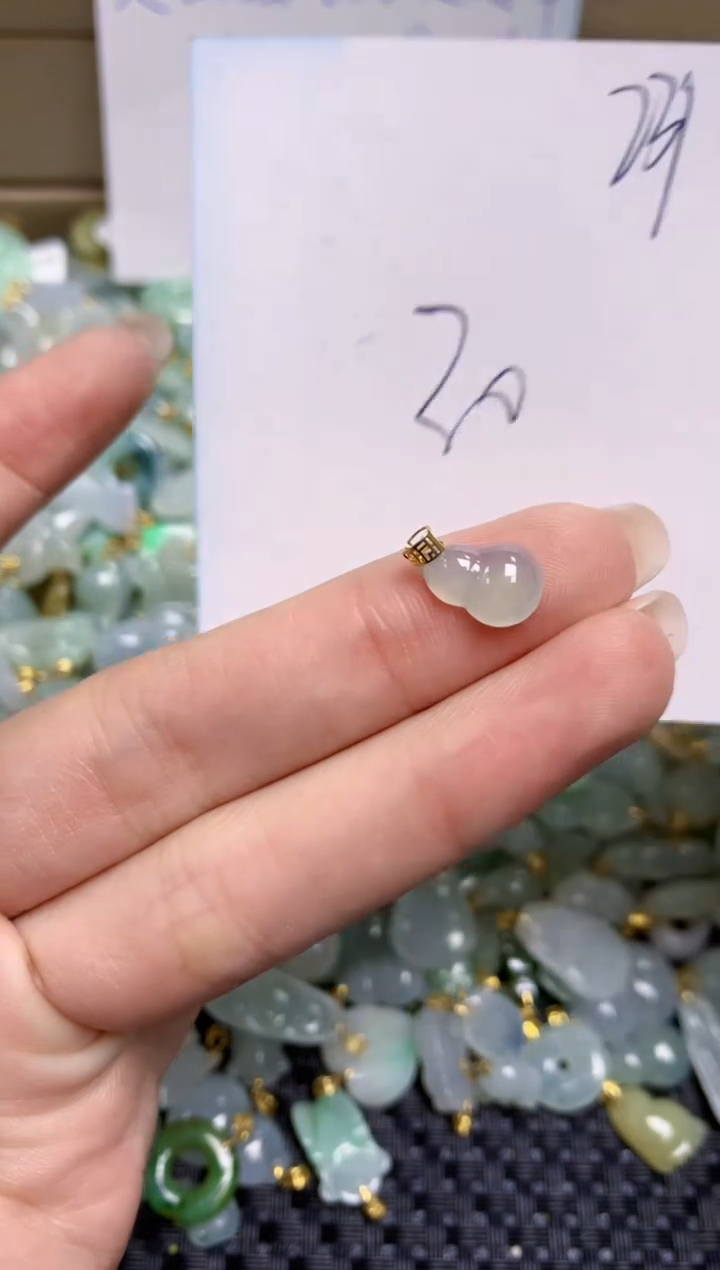 【闪购商品】翡翠颈饰18K金镶嵌天然缅甸A货翡翠