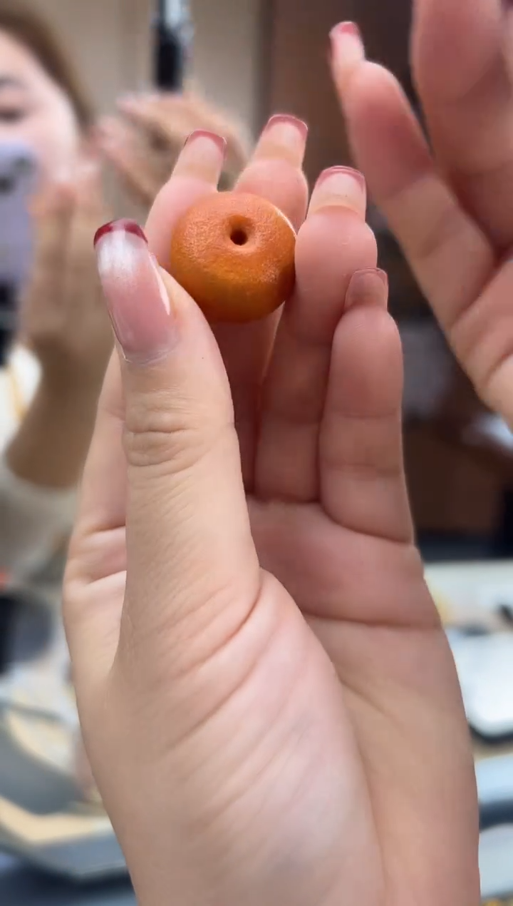 【闪购商品】琥珀裸石未镶嵌蜜蜡吊坠
