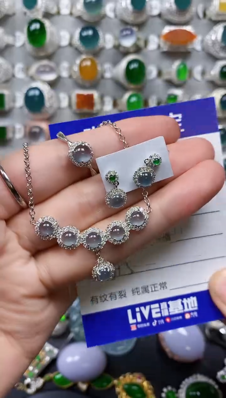 【闪购商品】翡翠颈饰银S925镶嵌0685