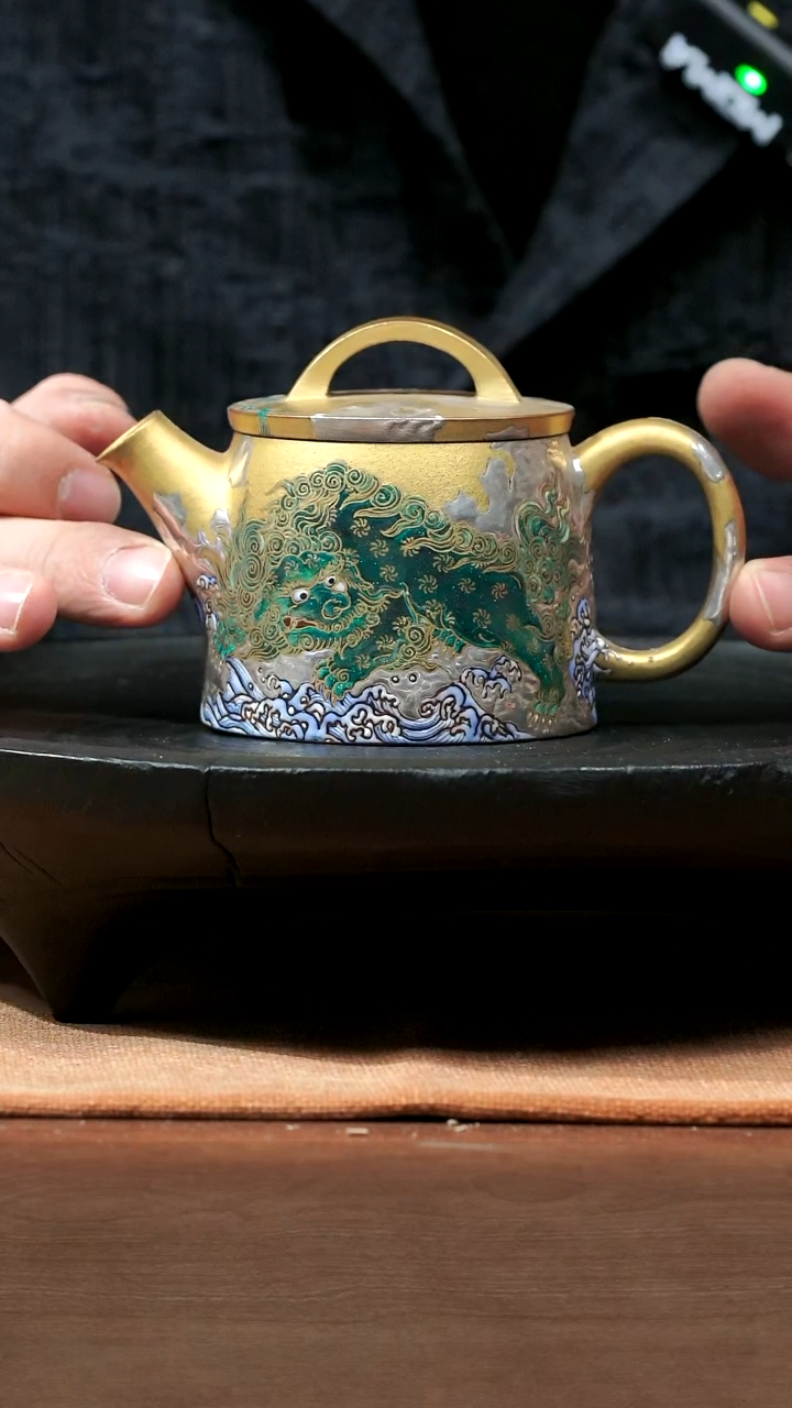 【闪购商品】紫砂茶宠五堂  狮王争霸