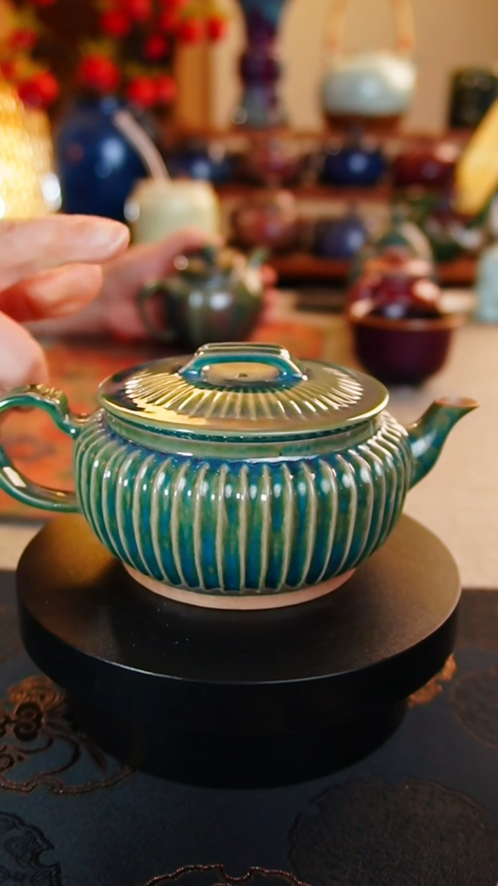 【闪购商品】瓷片150  大国士青莲壶  贤