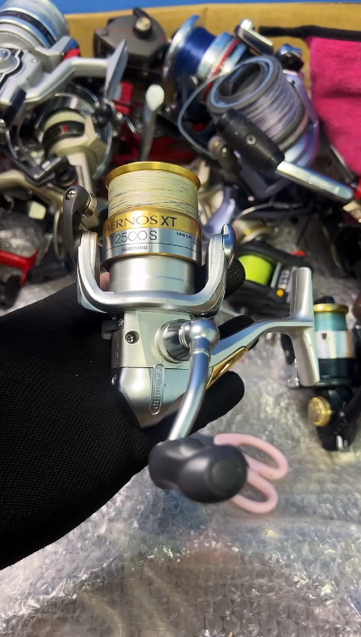 钓**徒微瑕钓鱼轮，直播间讲解为准，看清楚再拍，如有拆卸不退换