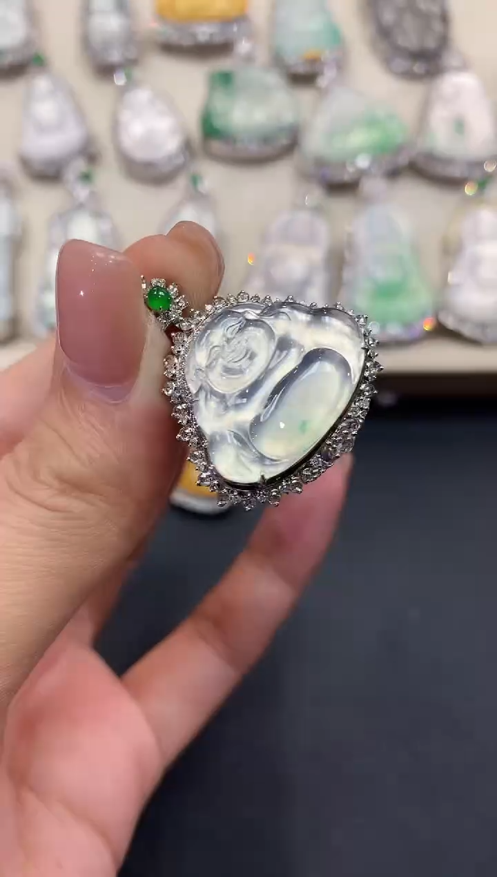 【闪购商品】翡翠吊坠(不含链)18K金镶嵌w70            