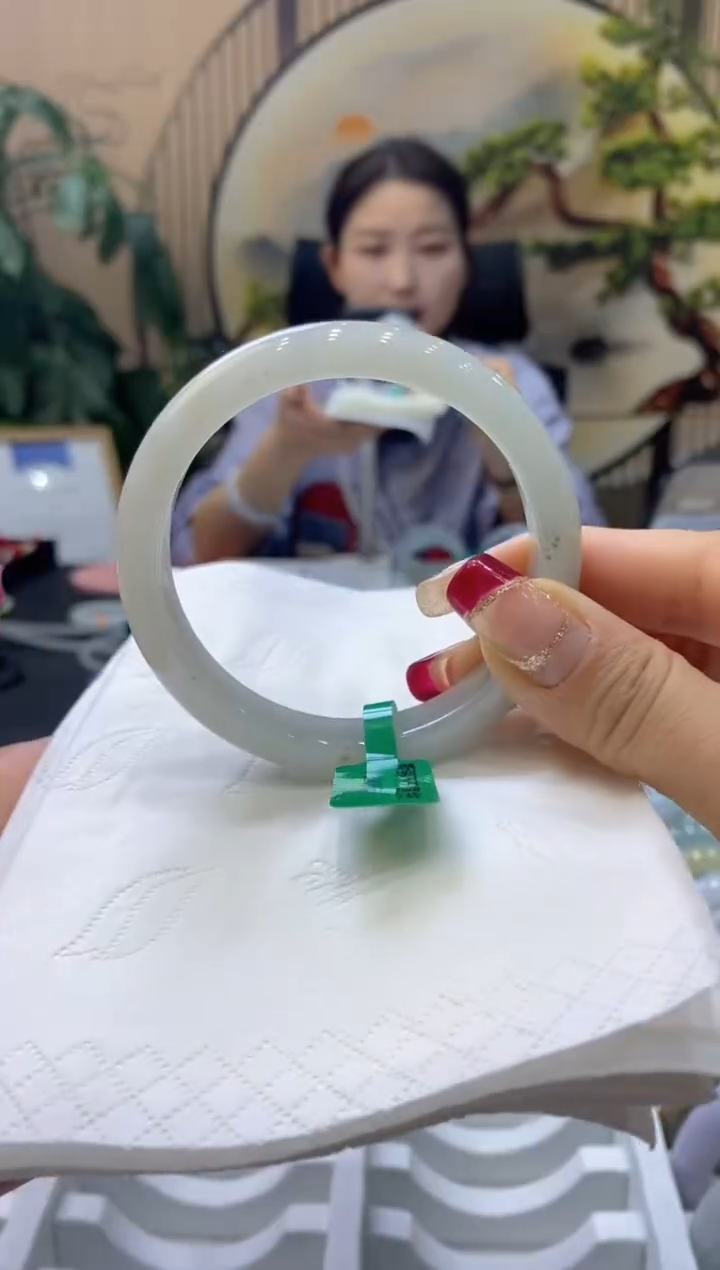 【闪购商品】翡翠手镯未镶嵌99908084