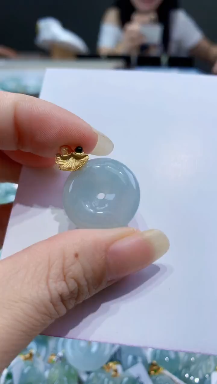 颈饰未镶嵌翡翠天然翡翠A货挂件 