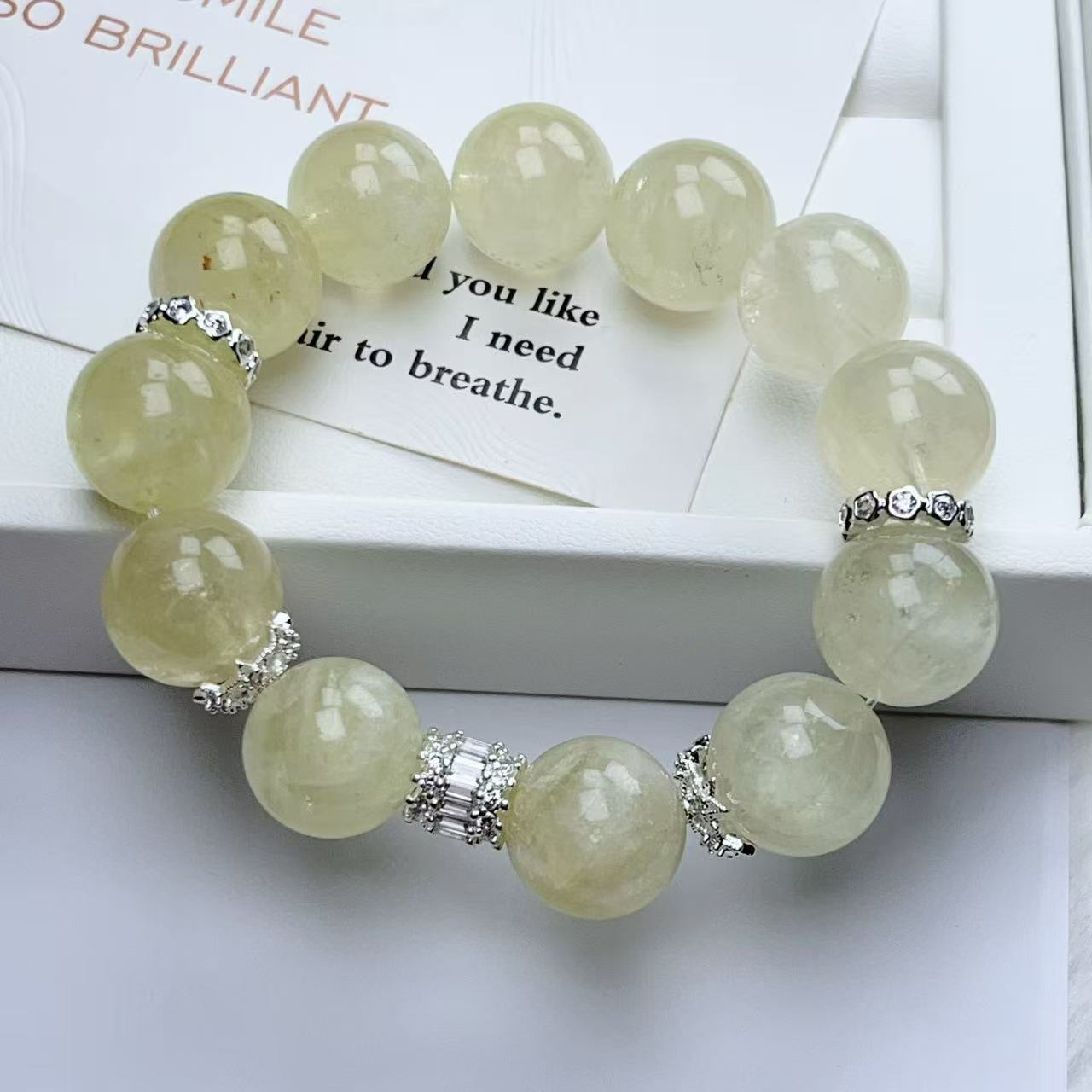 柠檬黄简约时尚显白女款送礼手串原创设计ZDYSJ00079