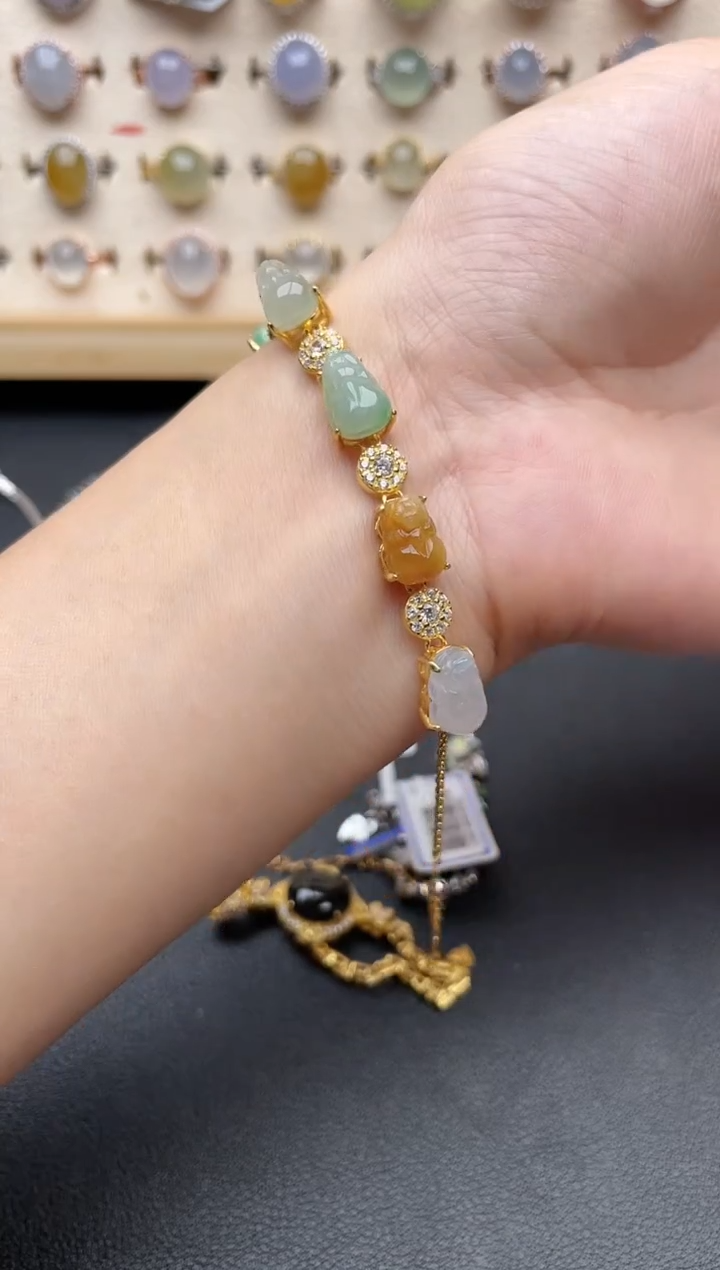 【闪购商品】翡翠戒指银S925镶嵌一物一证一礼盒