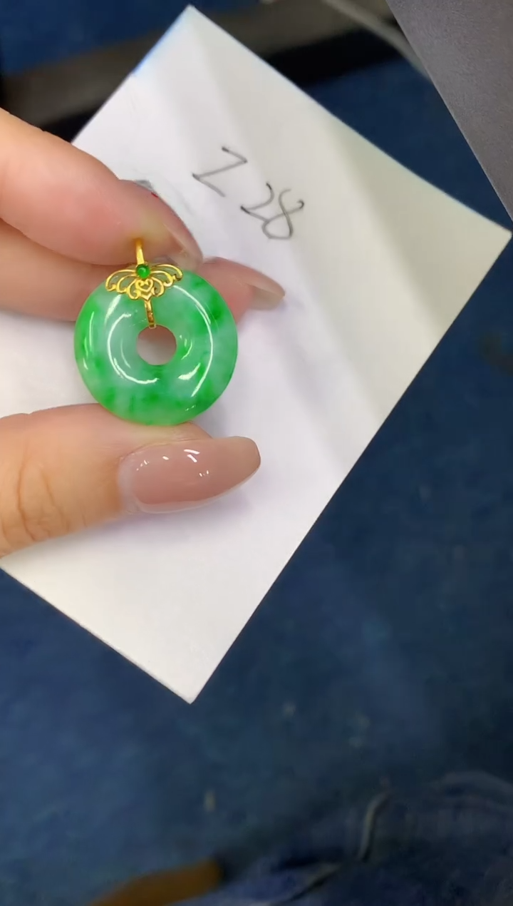 【闪购商品】翡翠18K金镶嵌颈饰00000000000