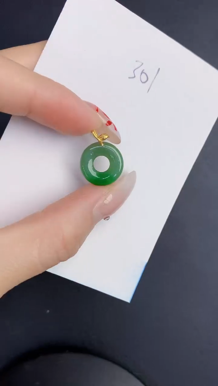 【闪购商品】翡翠颈饰18K金镶嵌00000000000