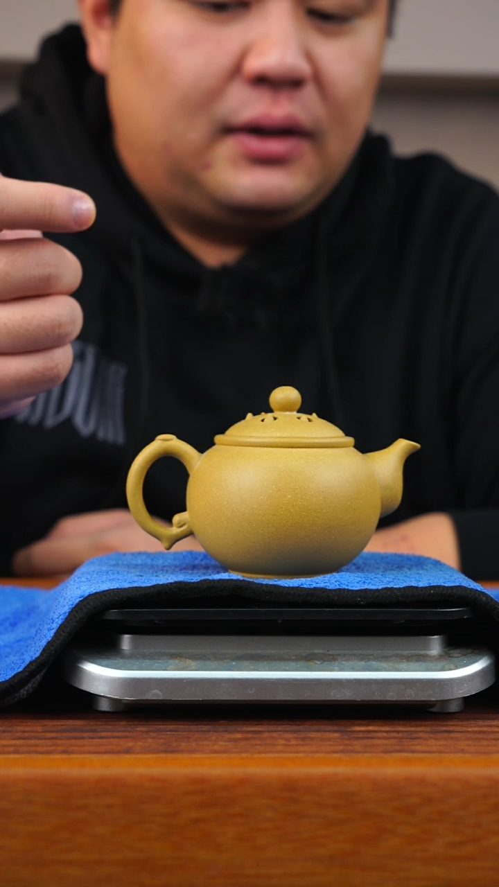 茶壶紫砂段泥莲蓬壶120CC